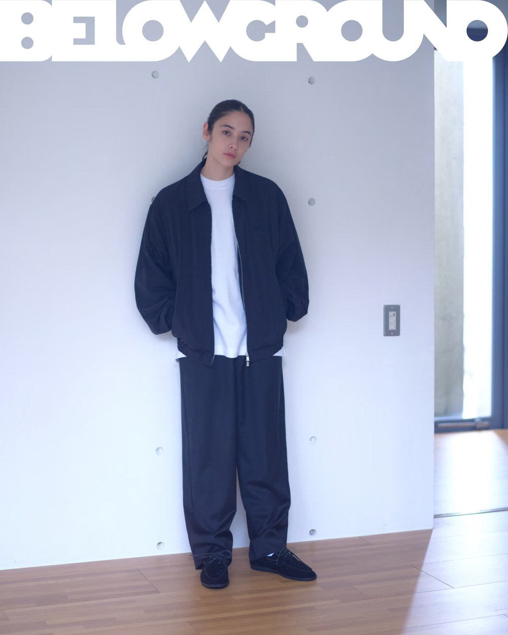 How to Style Wide-Leg Pants with Low-Profile Sneakers
