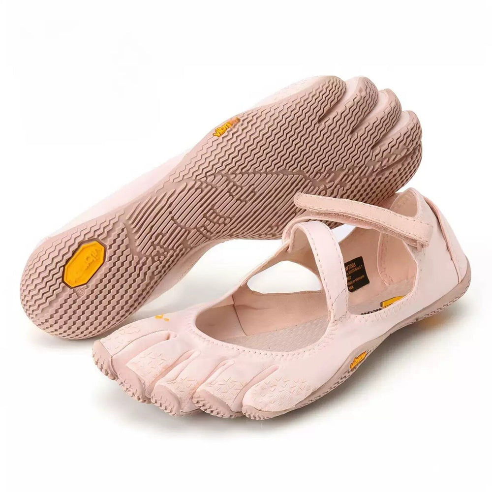 Barefoot Training Shoes for Women: How to Choose for Yoga and Pilates