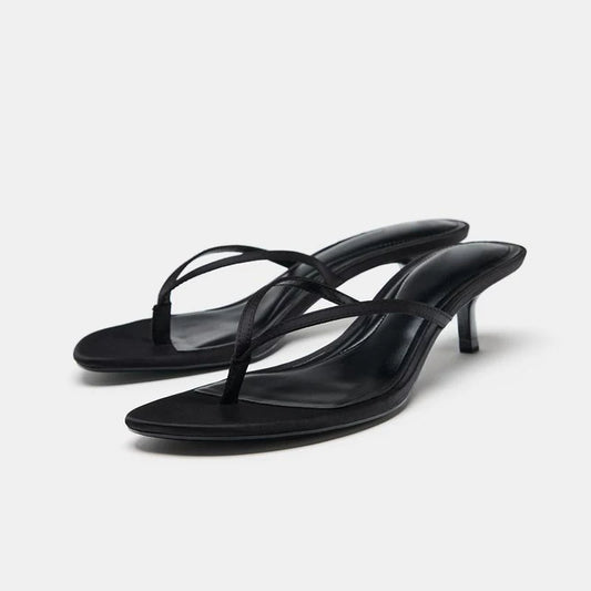 Women's Round Toe Kitten Heel Thong Sandals