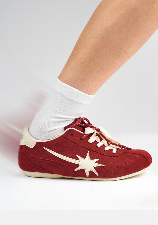 red color-block training shoes