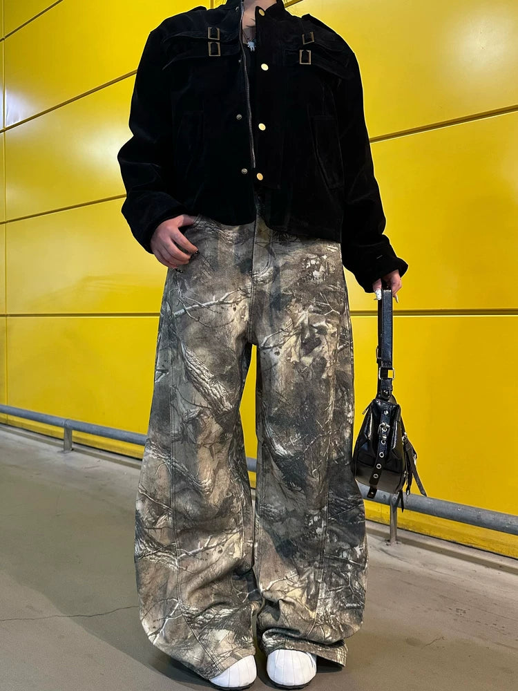 Gray brown camouflage wide-leg pants, front view on model