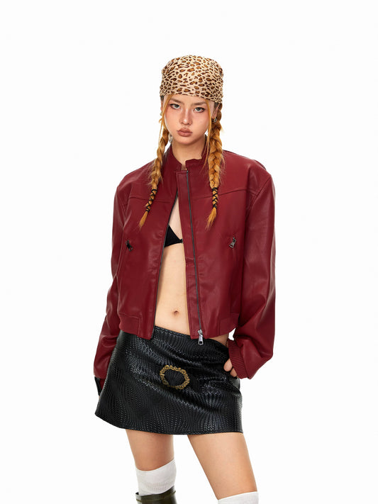 Casaco cropped em pele PU