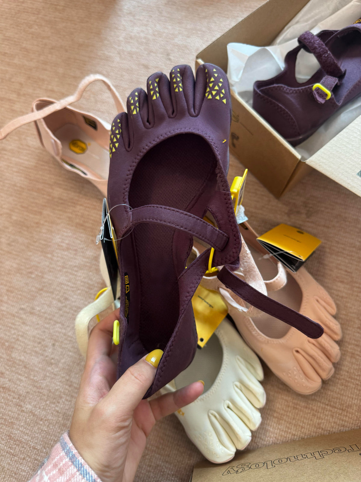 FiveFingers VSOUL Women’s Barefoot Yoga & Training Shoes