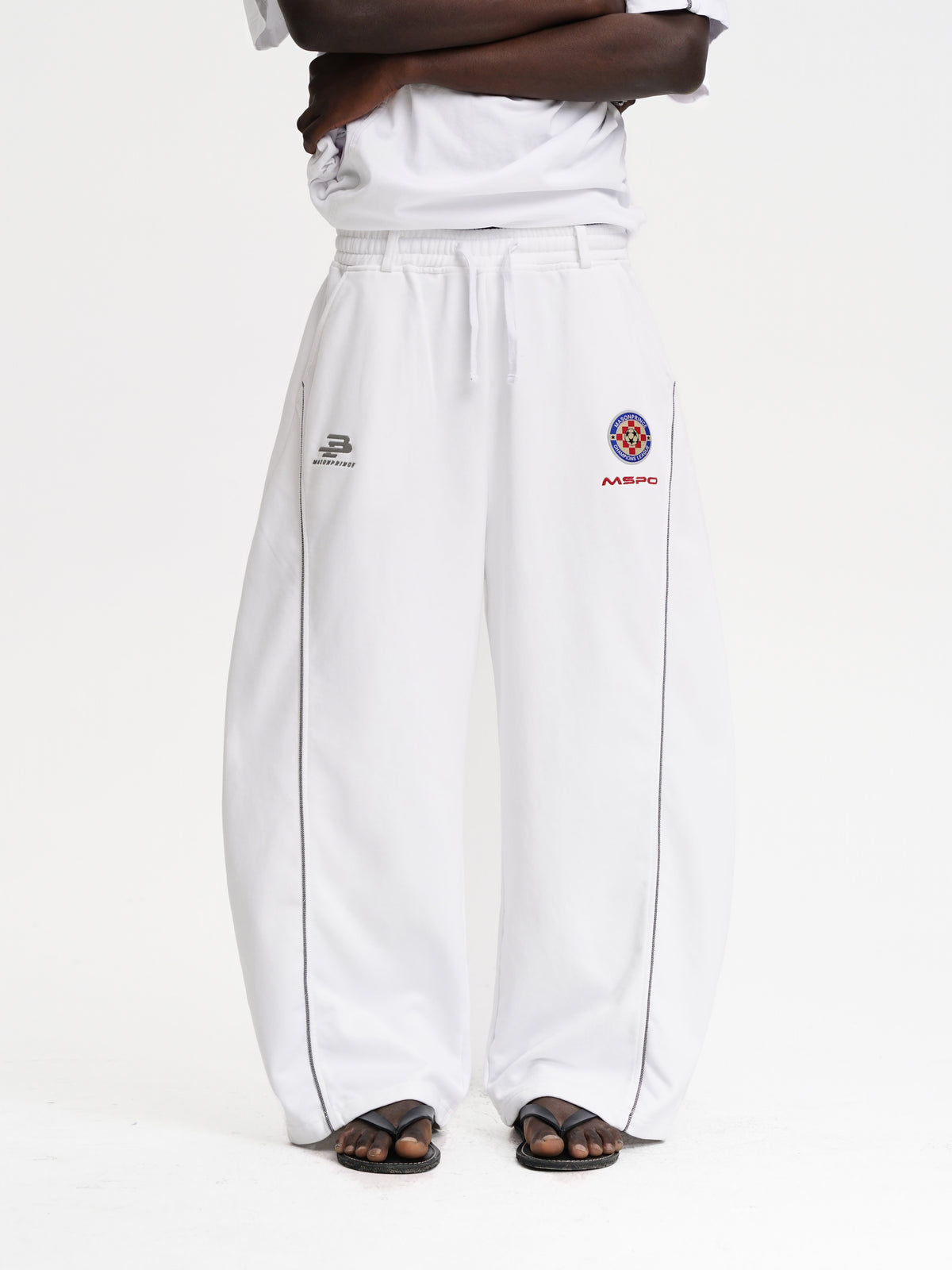 MASONPRINCE Embroidered Curved-Leg Sweatpants