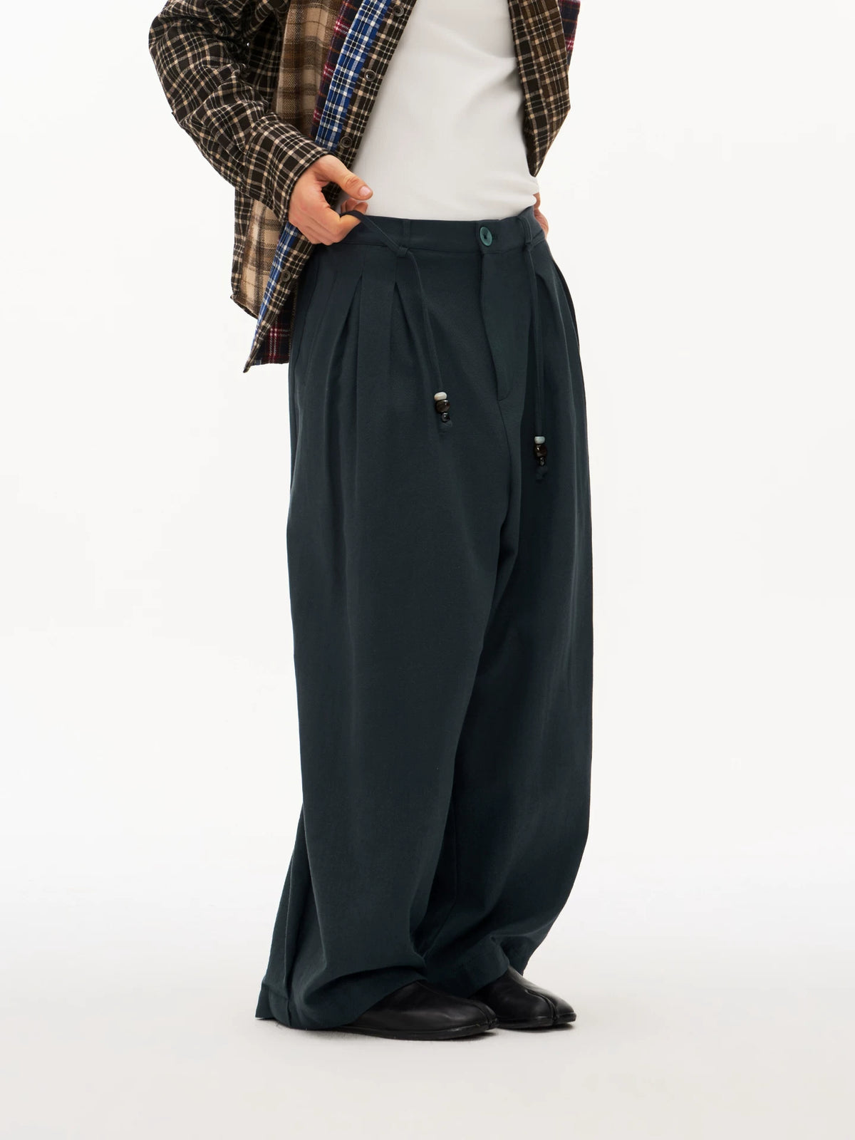 Relaxed Wide-Leg Trousers