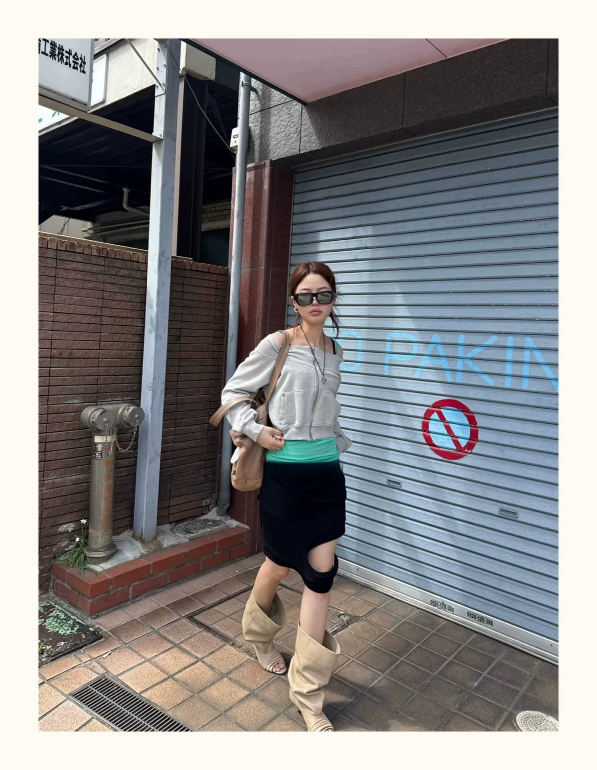 2026年新款时尚感圆头鱼嘴褶皱露趾堆堆靴百搭粗跟辣妹时尚中筒靴