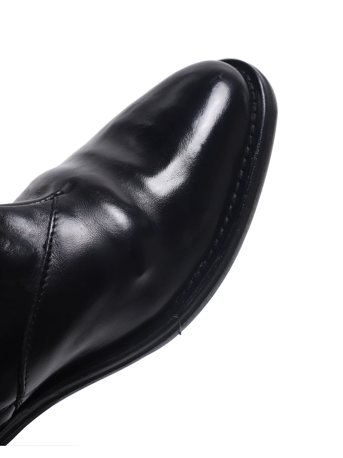 Black wrinkled leather ankle boots - toe and stitching detail