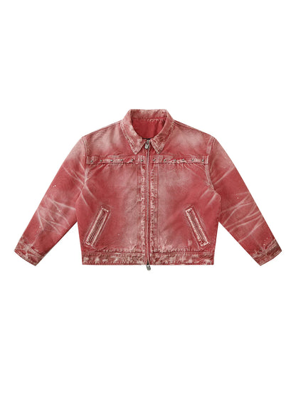 Gewaschene rote Jacke flach von vorn