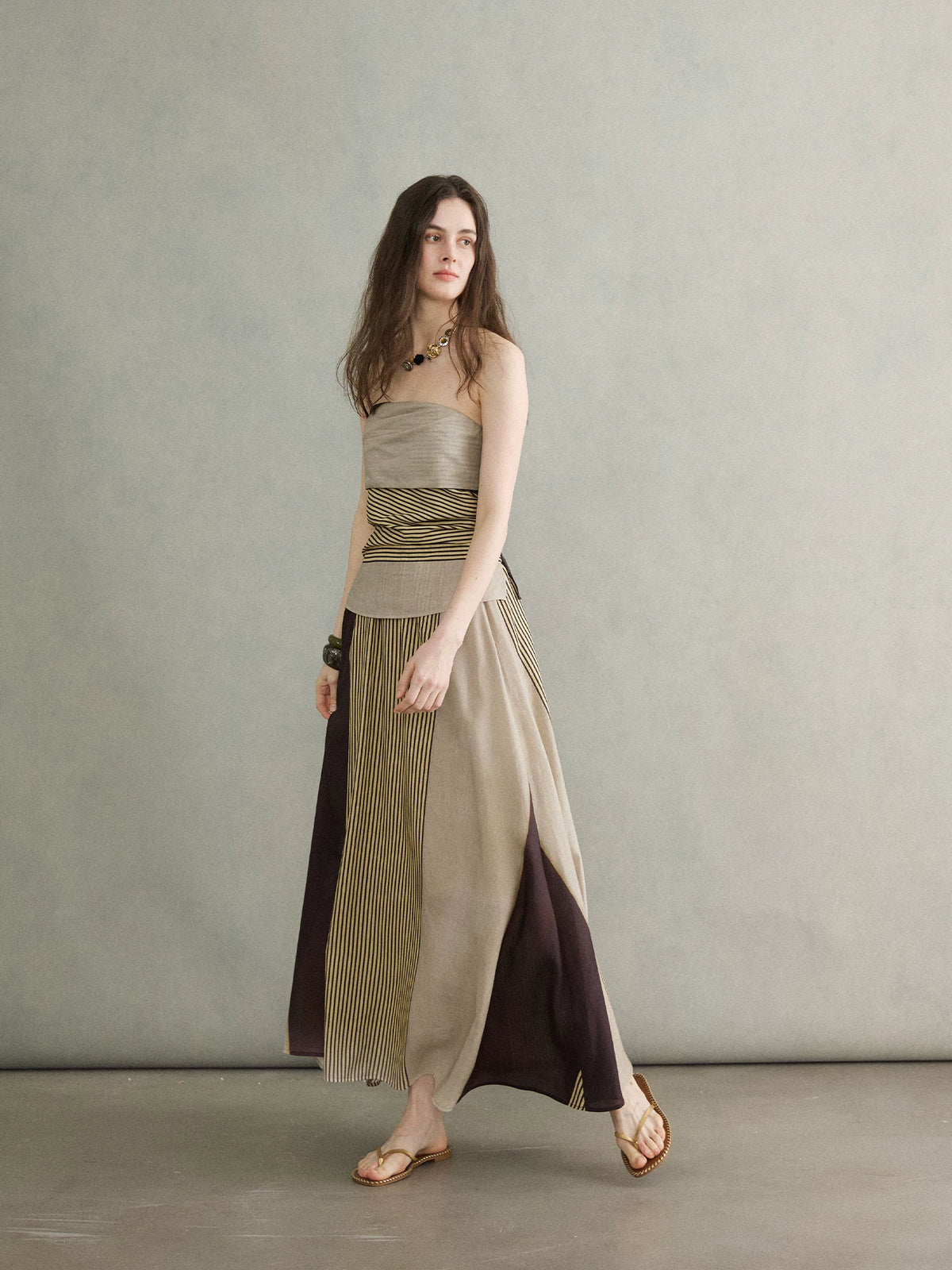 MOOFEEL Asymmetric Striped Skirt