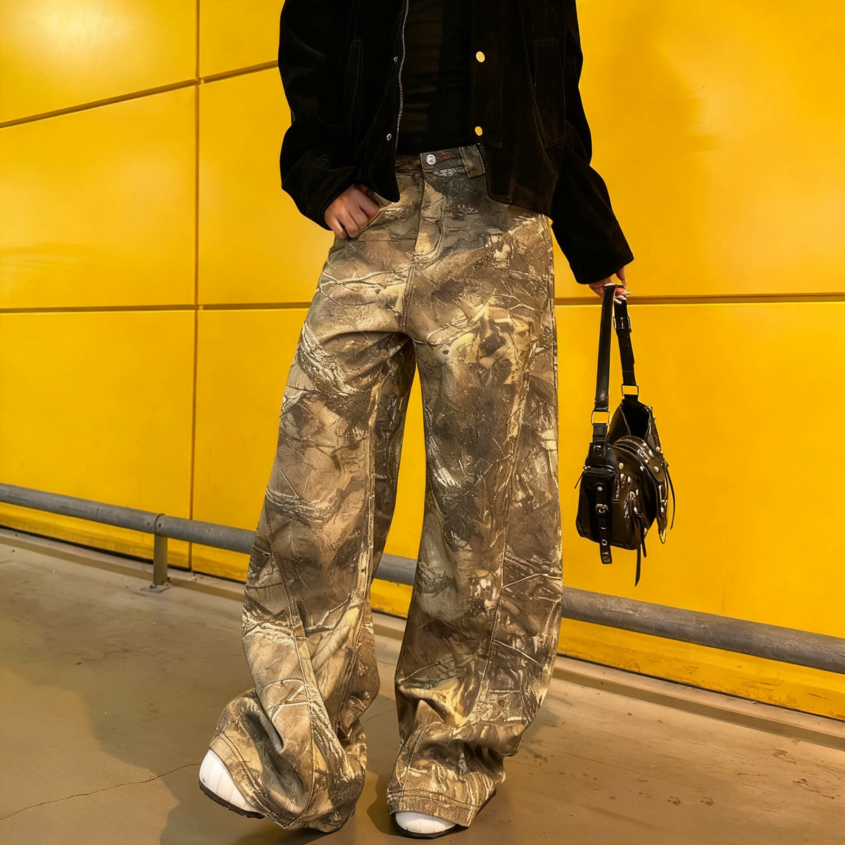 Gray brown camouflage wide-leg pants, front view on model