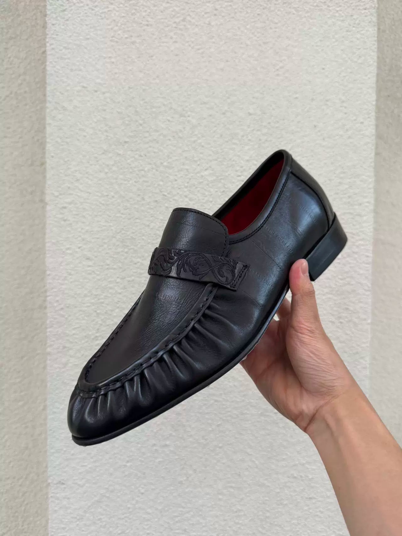 Black Rose Embossed Croc-Effect Leather Loafers