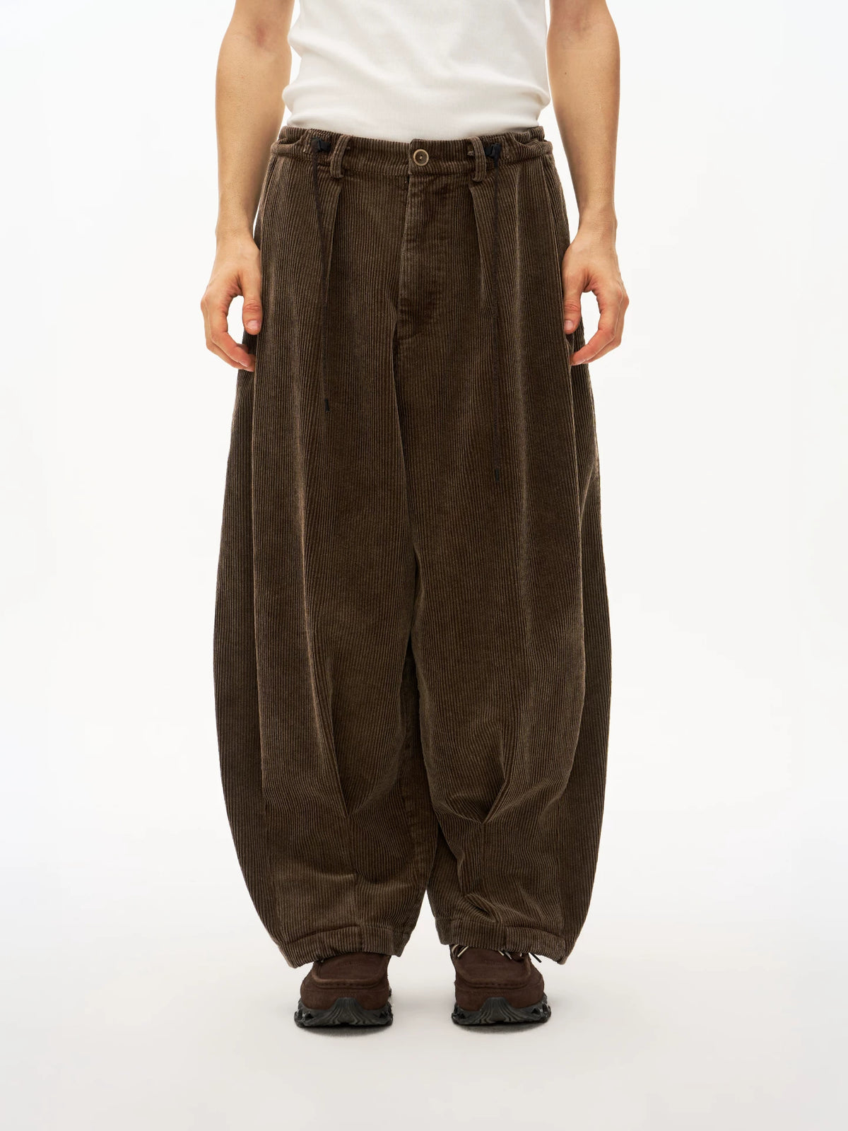 Washed Corduroy Balloon Trousers in brown product photo