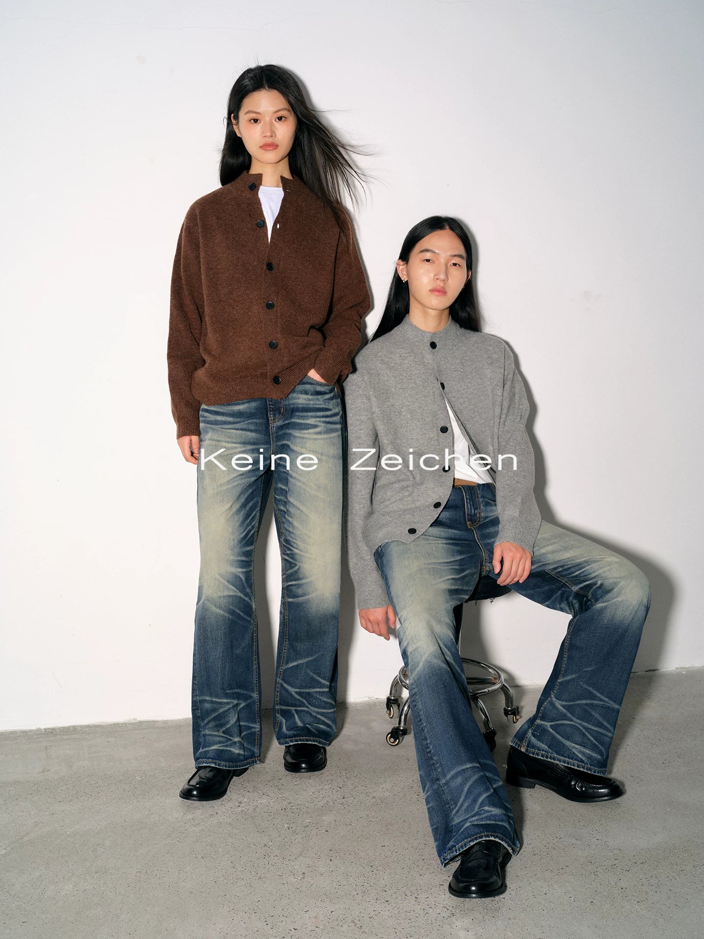 Relaxed Straight-Leg Gradient Blue Vintage Washed Jeans