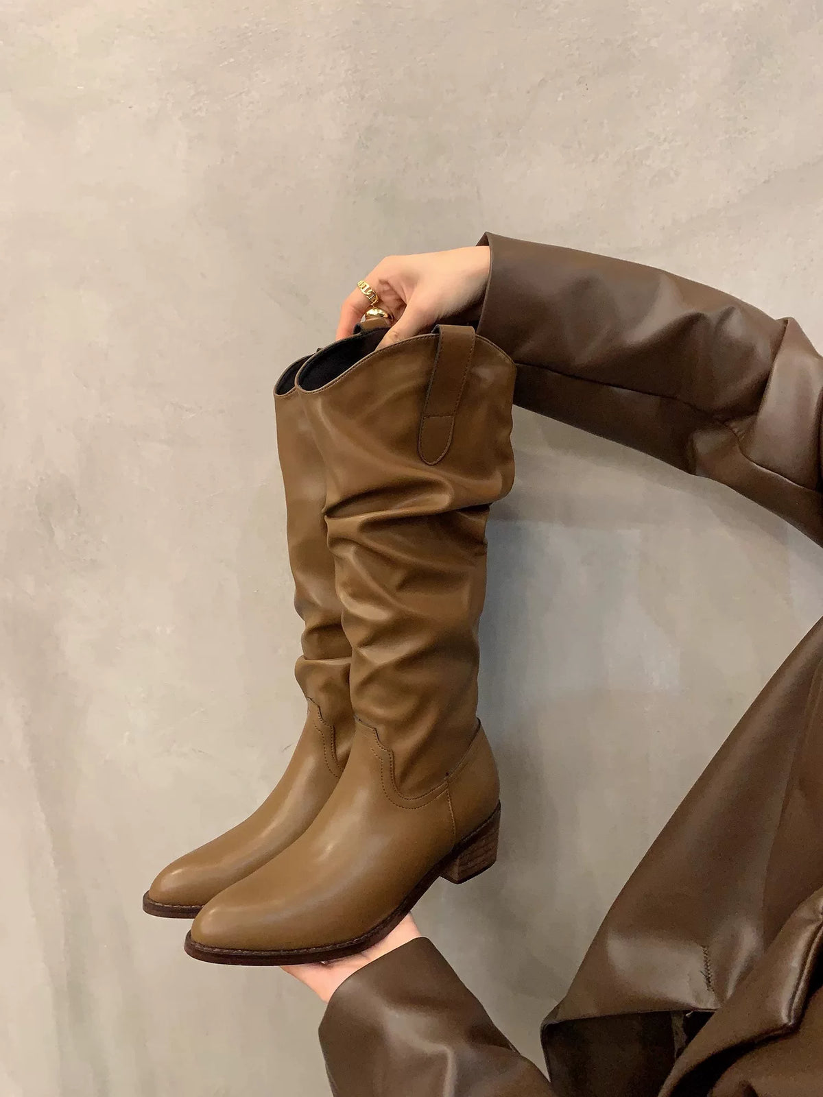 Women's V-Cut Western Knee-High Boots