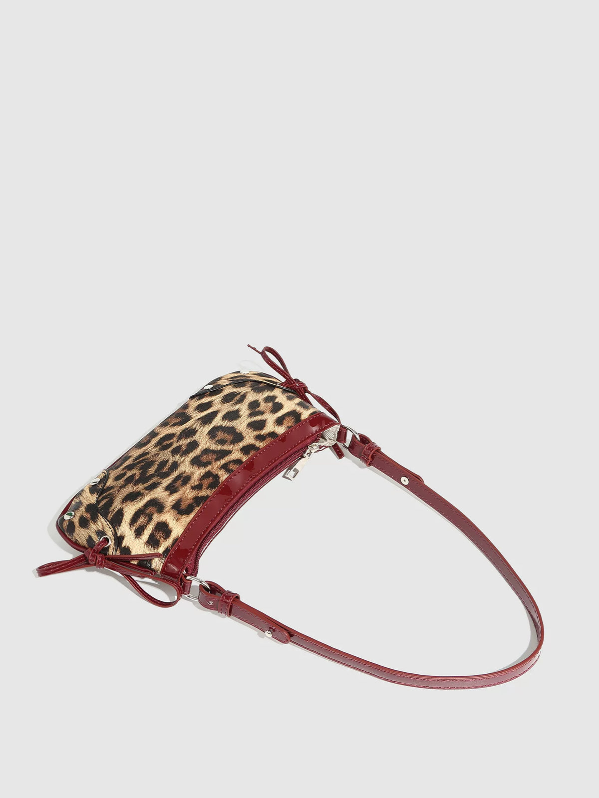 Leopard Print Shoulder Bag product photo