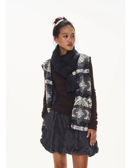 Patterned Fleece Vest model view