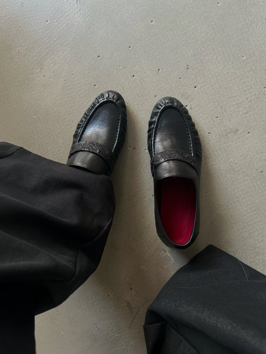 Black Rose Embossed Croc-Effect Leather Loafers