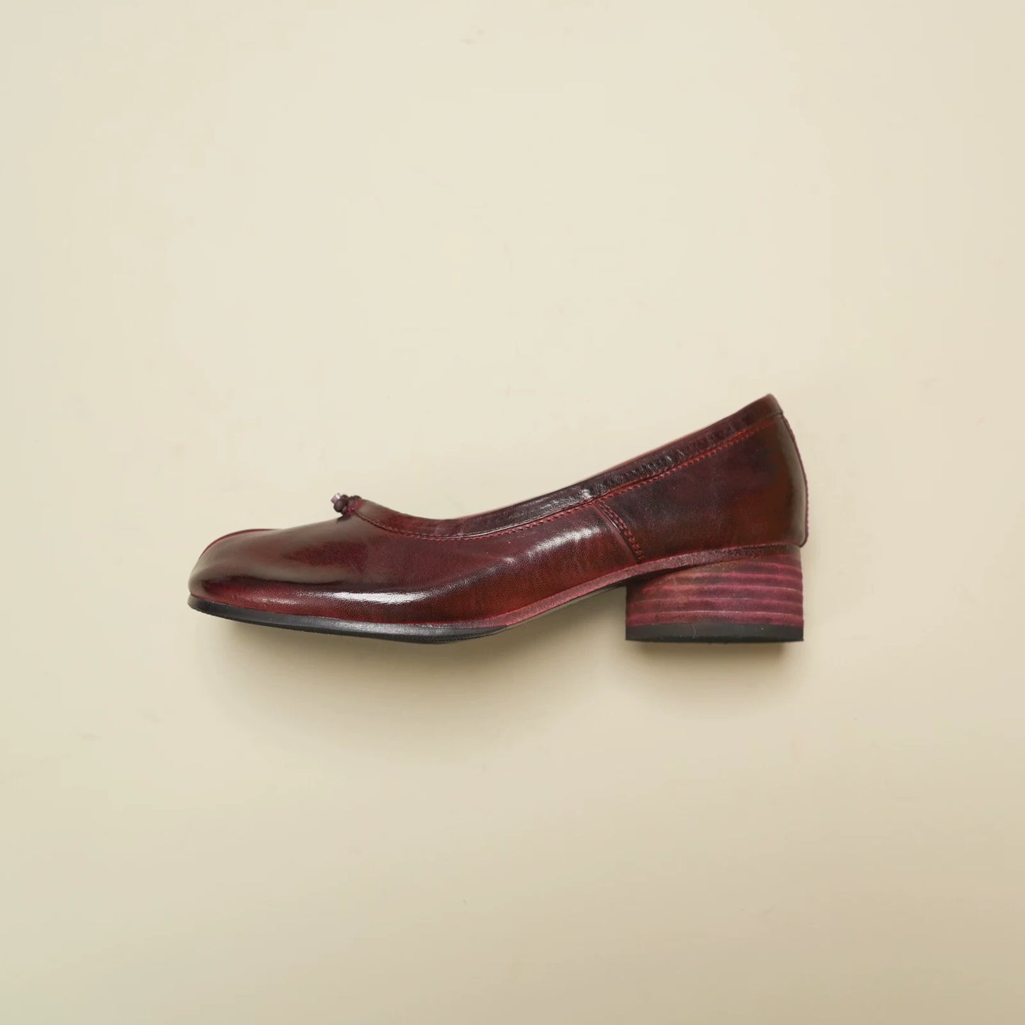 Hand-Dyed French Minimalist Split-Toe Mid-Heel Ballet Pumps