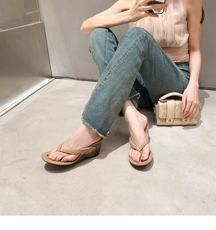 Women's Wood-Look Wedge Heel Thong Sandals
