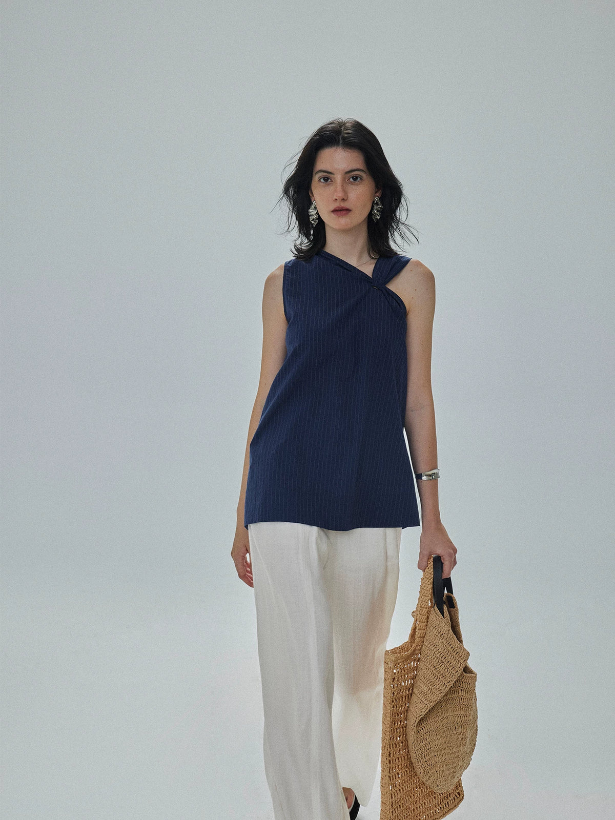 MOOFEEL Asymmetric Striped Top