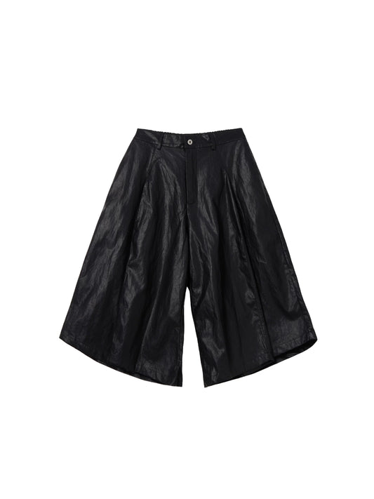 Unisex Black PU Leather Pleated Bermuda Shorts