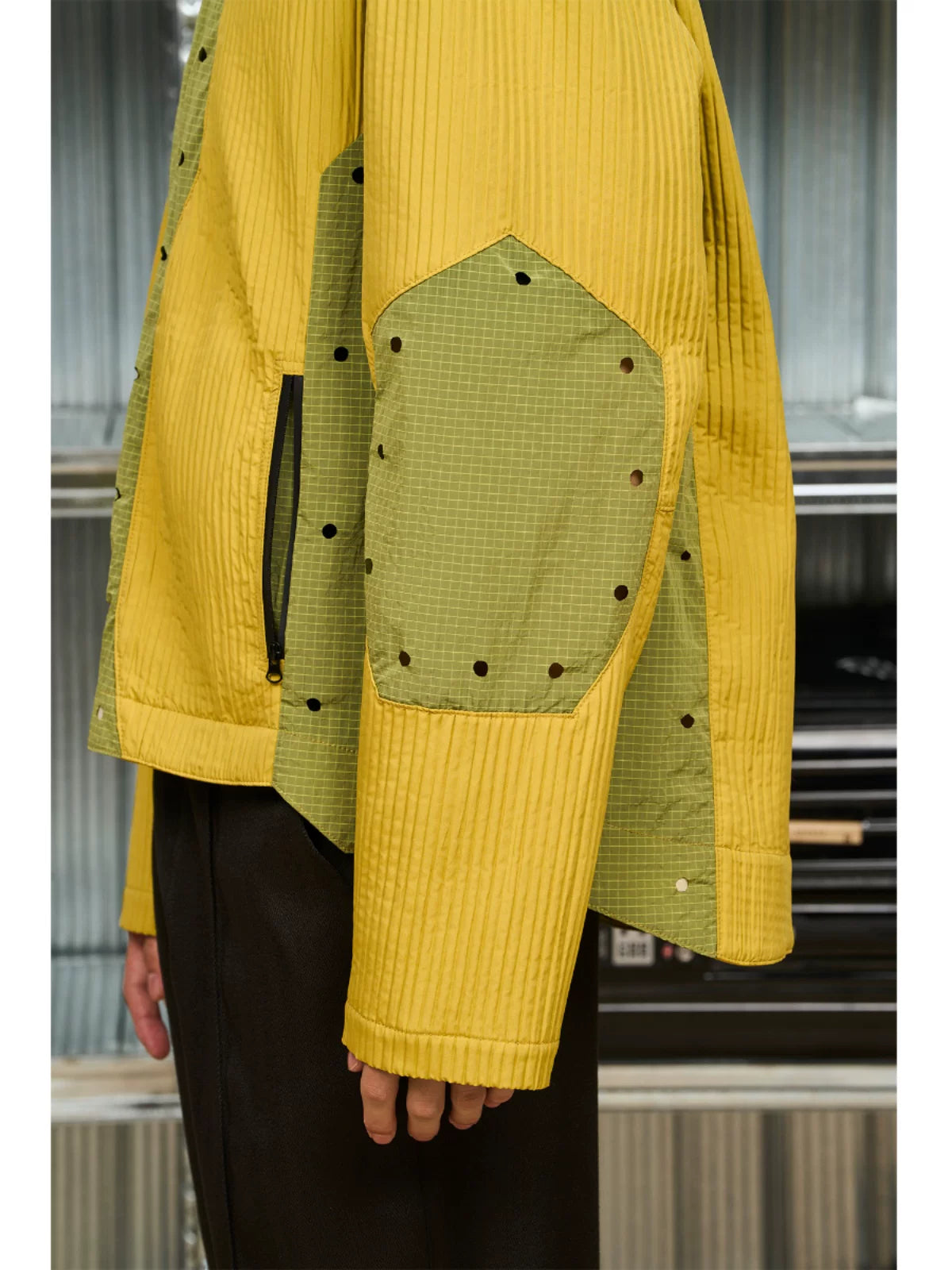 7440 37 1 Two-Tone Textured Collared Jacket