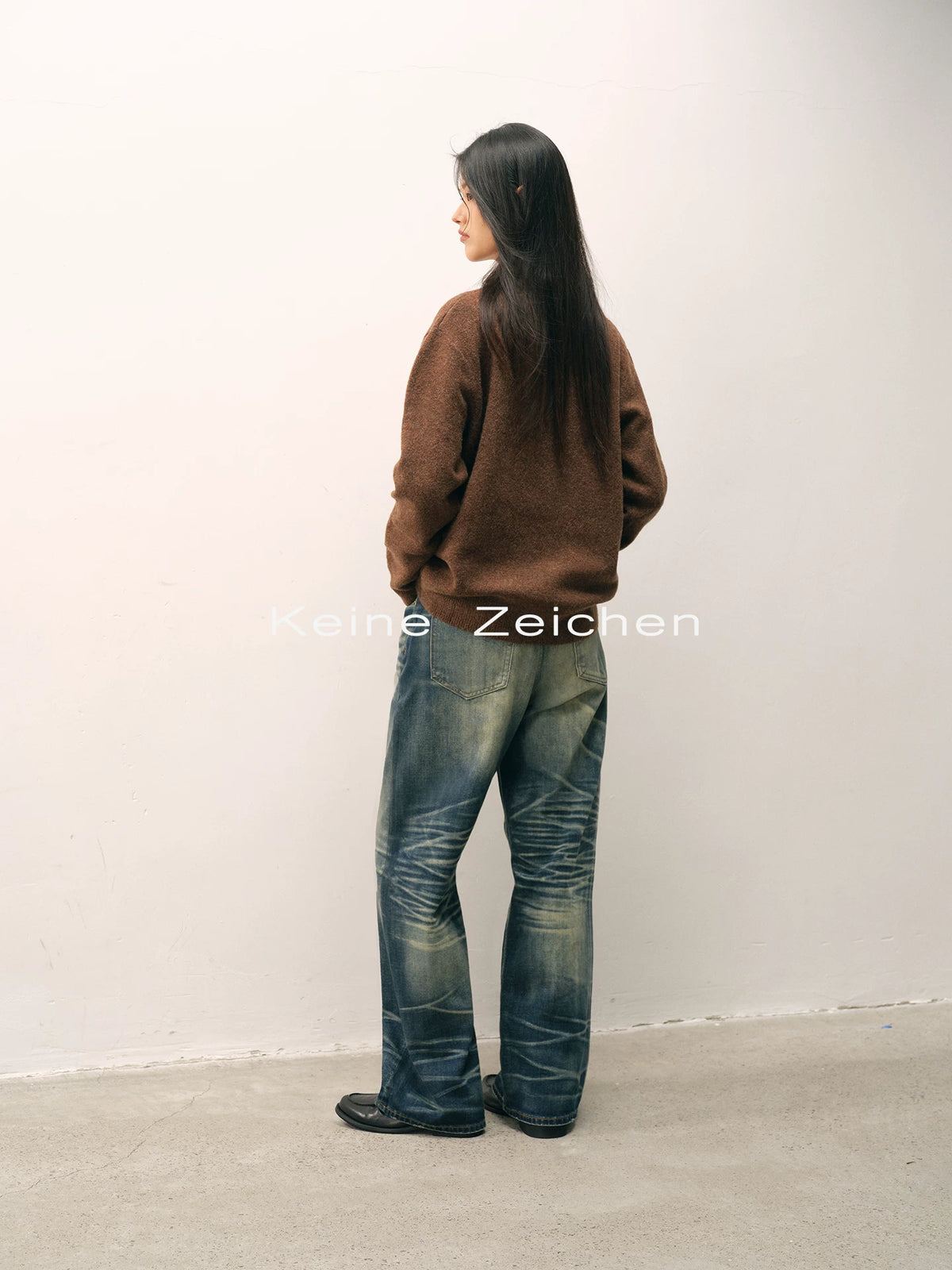 Relaxed Straight-Leg Gradient Blue Vintage Washed Jeans