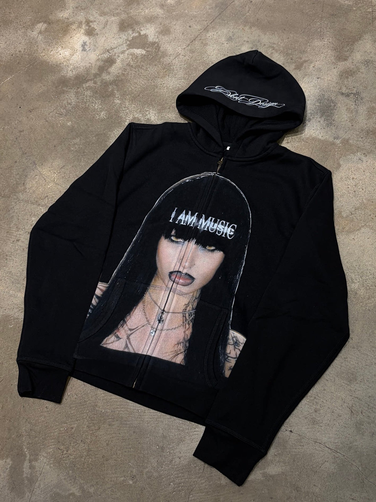 Graphic Fleece-Lined Zip Hoodie in black