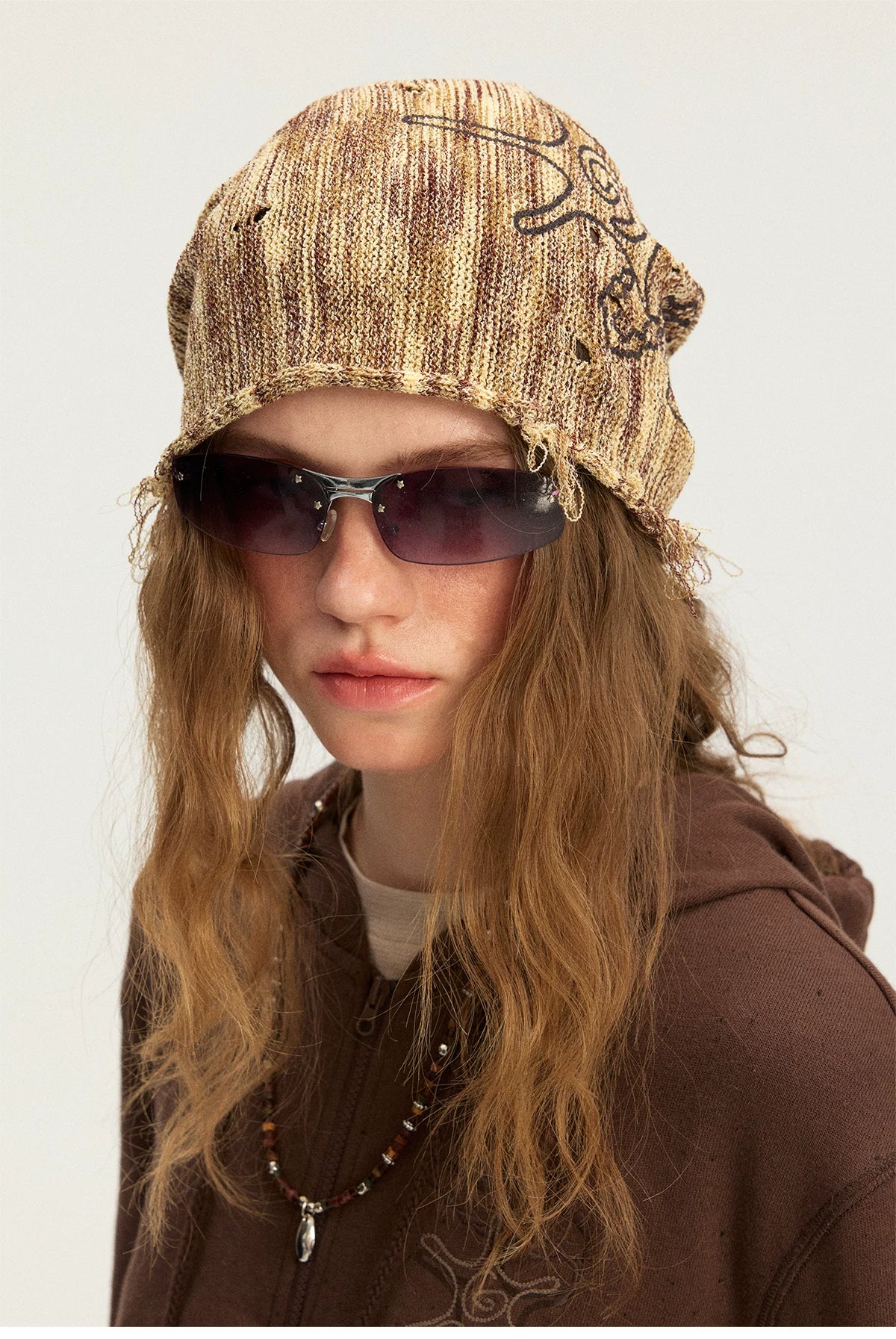 Distressed Starfish Graphic Knit Beanie, Vintage Washed Frayed Edge Winter Hat, Unisex Grunge Streetwear Cold Weather Cap