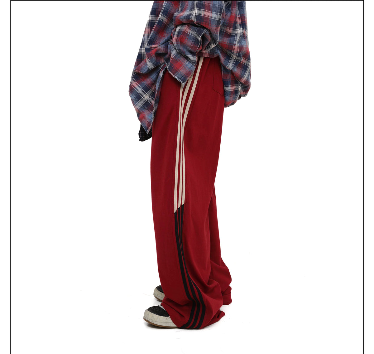 MASONPRINCE Contrast Stripe Straight-Leg Sweatpants