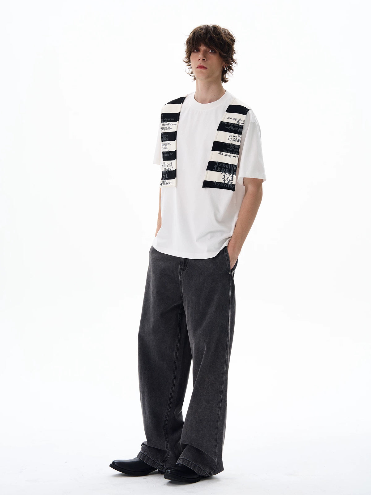 Graphic Knit-Panel Short-Sleeve T-Shirt