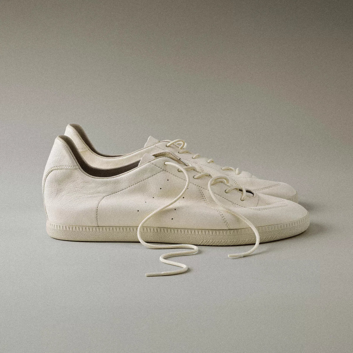 Achromate Leather Low-Profile Trainer Sneakers