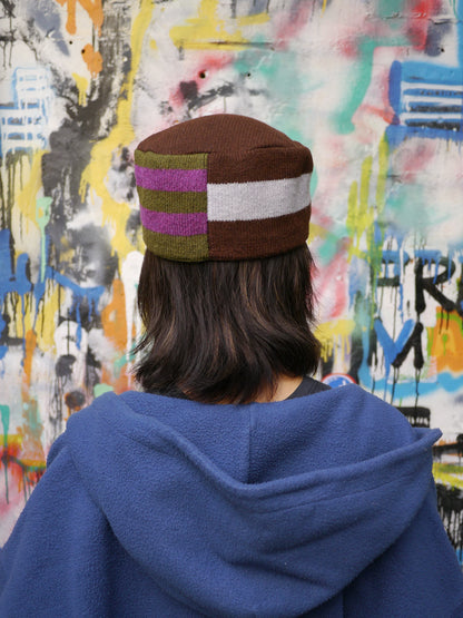 Embroidered Curved-Brim Knit Cap in Navy and Brown color