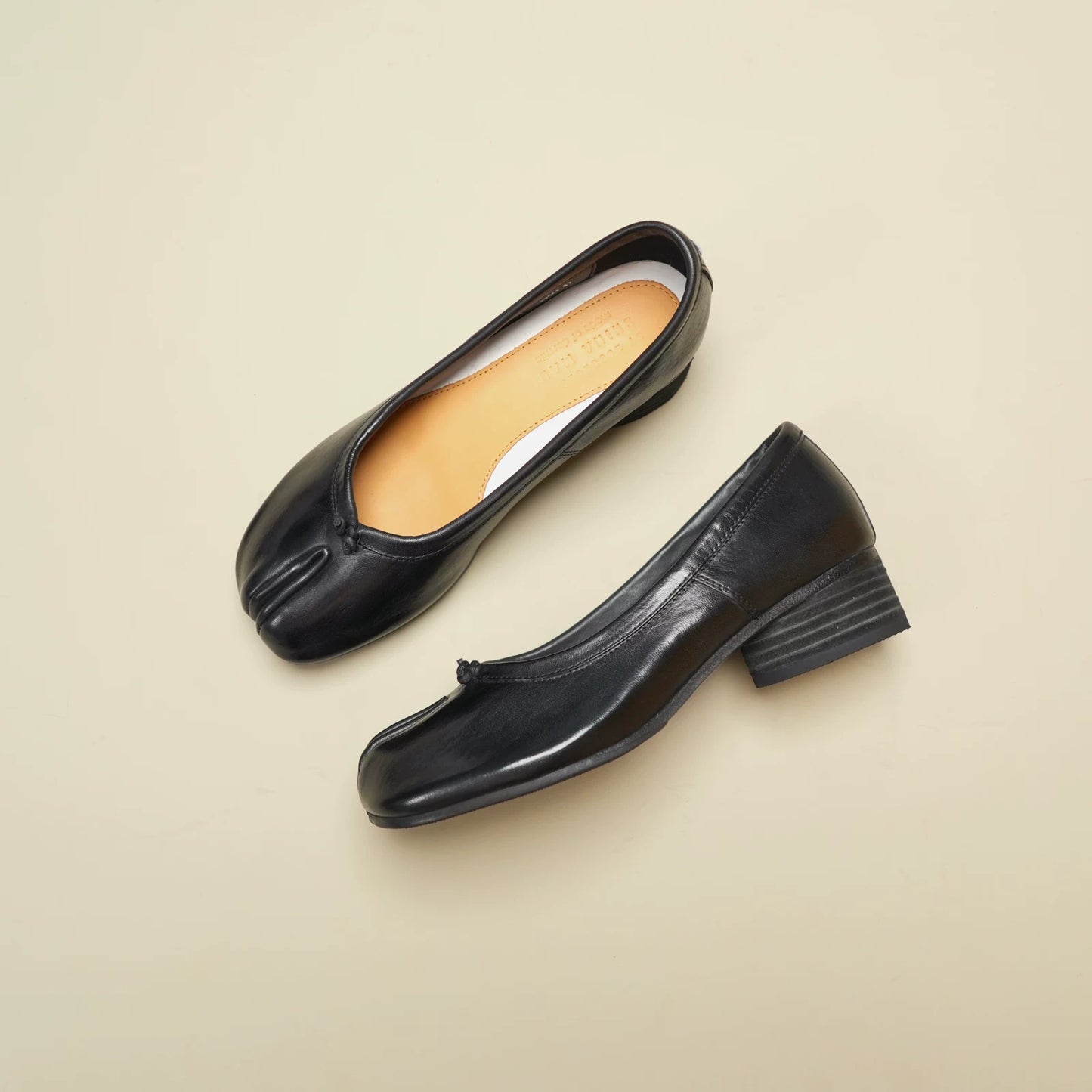 Hand-Dyed French Minimalist Split-Toe Mid-Heel Ballet Pumps