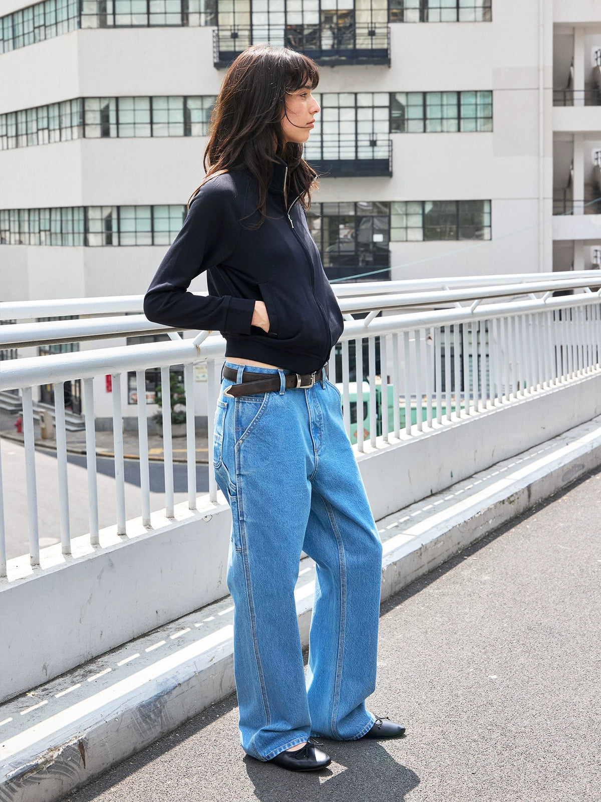 VLABMADE Mid-Wash Single-Knee Work Jeans