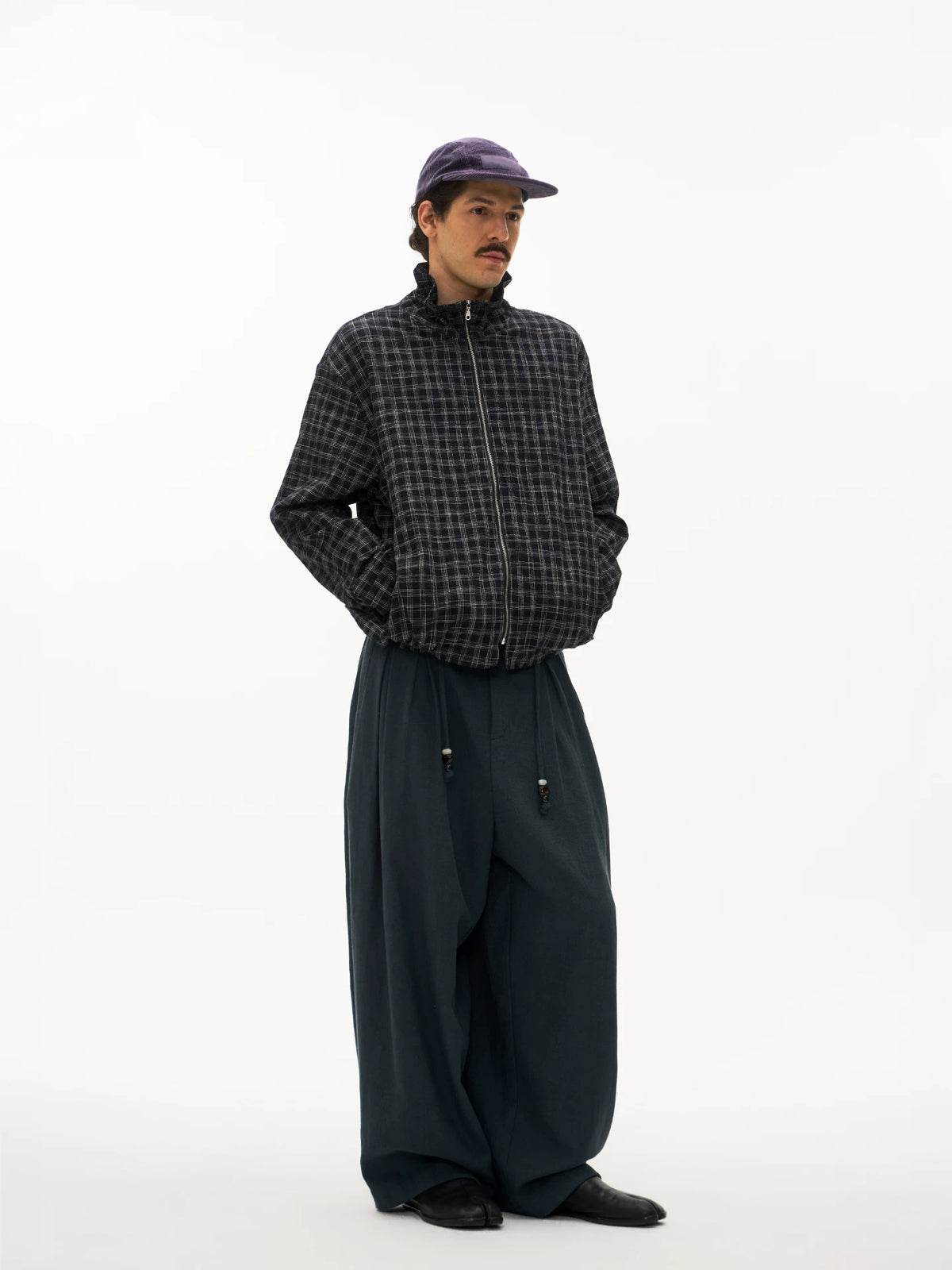 Relaxed Wide-Leg Trousers