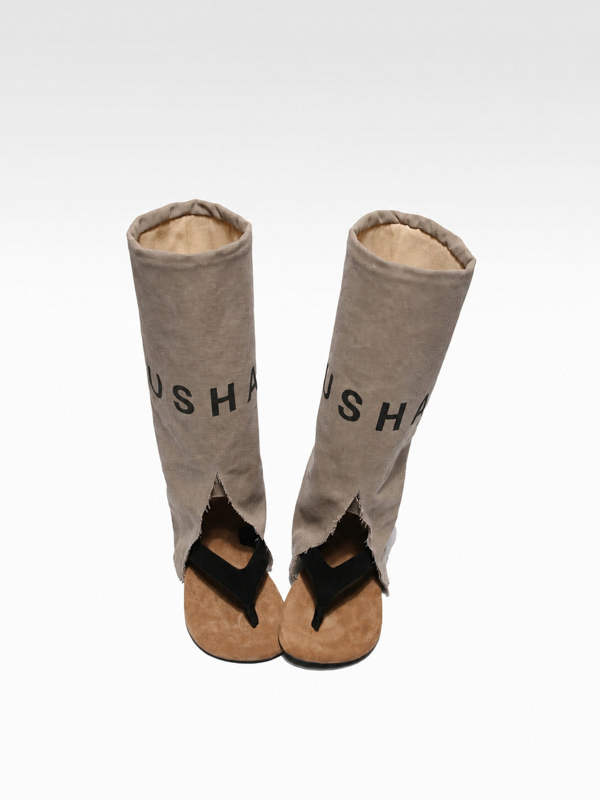 Khakifarbene Leder-Zehensteg-Stiefel mit hohem Schaft