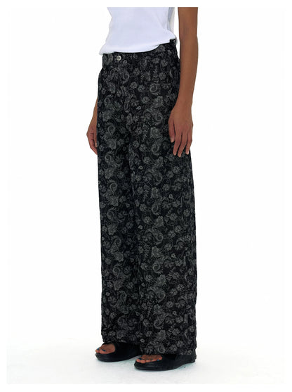 Curved Seam Straight Leg Jeans