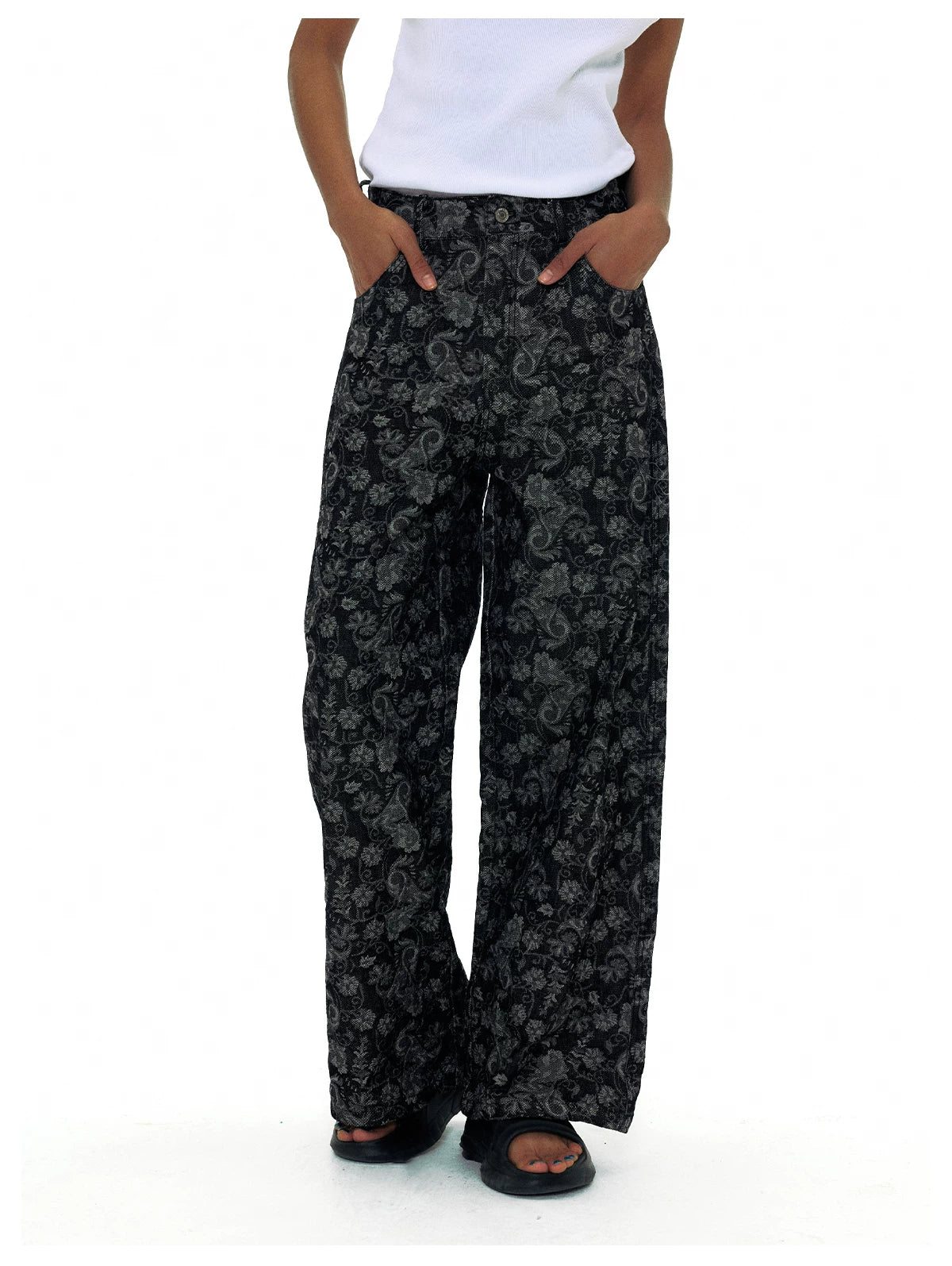 Curved Seam Straight Leg Jeans