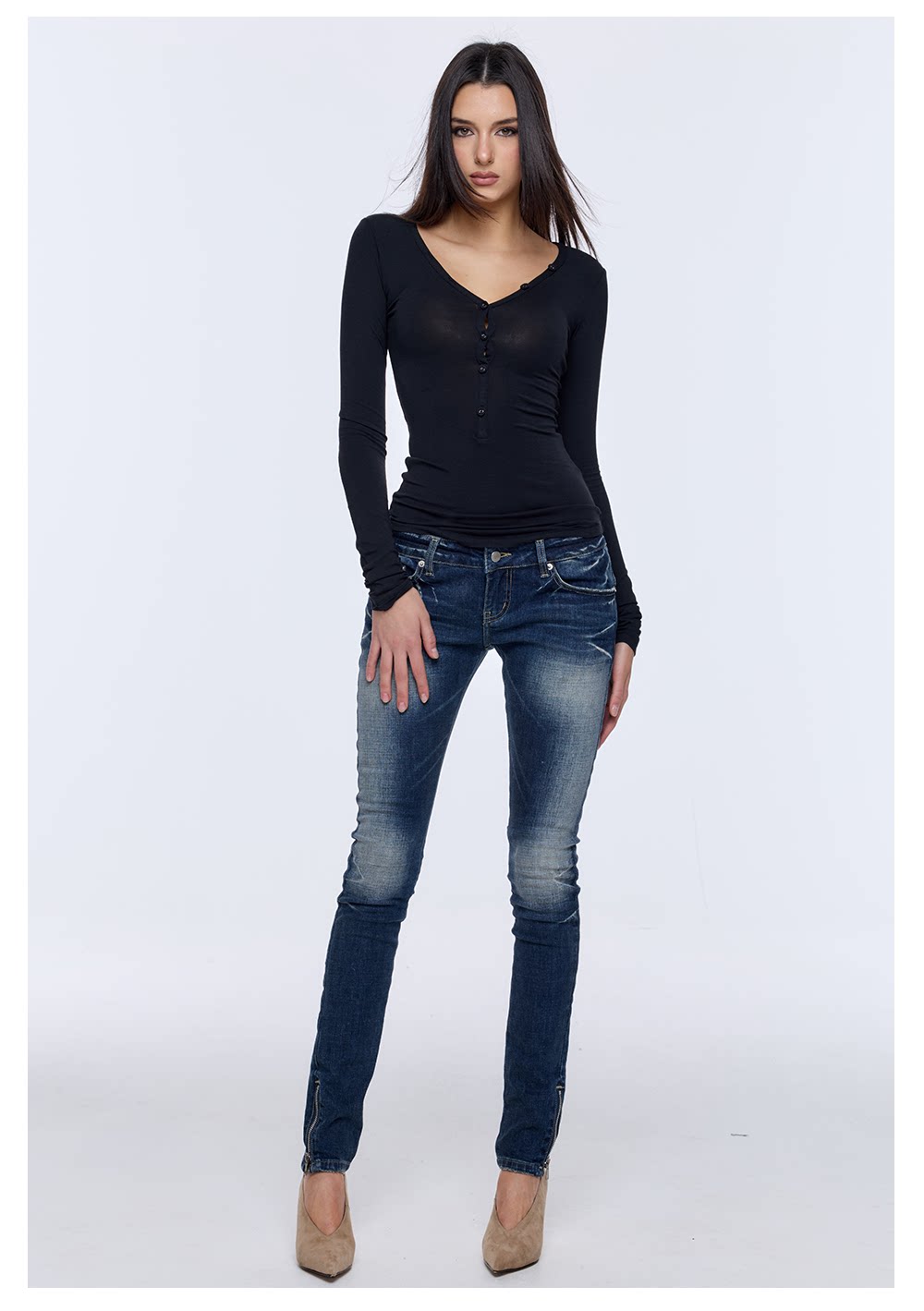 V-Neck Knit Base Layer Tee