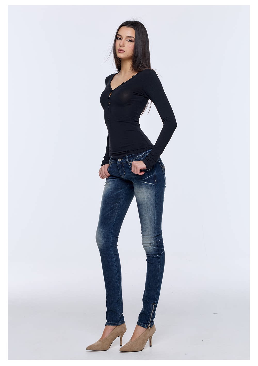 V-Neck Knit Base Layer Tee