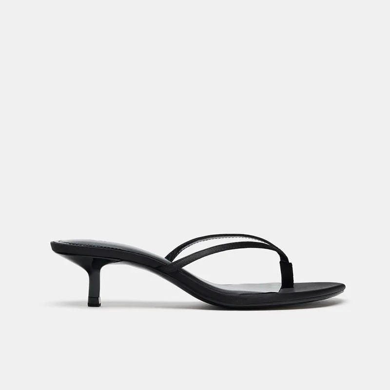Women's Round Toe Kitten Heel Thong Sandals — black thong sandal, side view